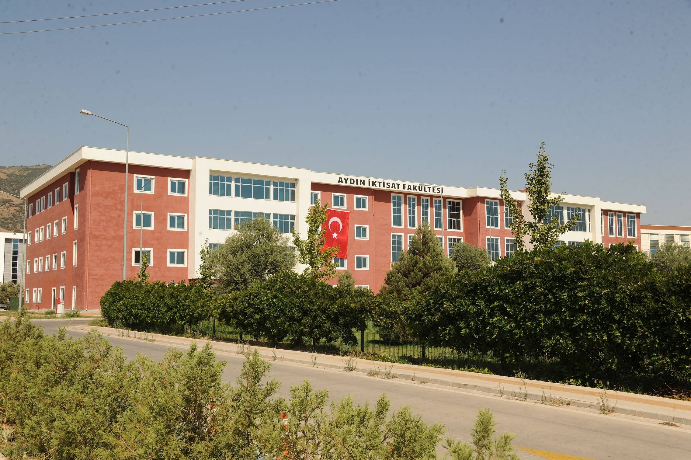 Aydın İktisat Üniversitesi Öğrenci Yurtları